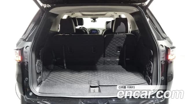 2020 Chevrolet Traverse 3.6 AWD Redline Sold VIN 1GNEV9KWXLJ213332 – exterior detail 2020 Chevrolet Traverse 3.6 AWD Redline Sold VIN 1GNEV9KWXLJ213332 – exterior detail