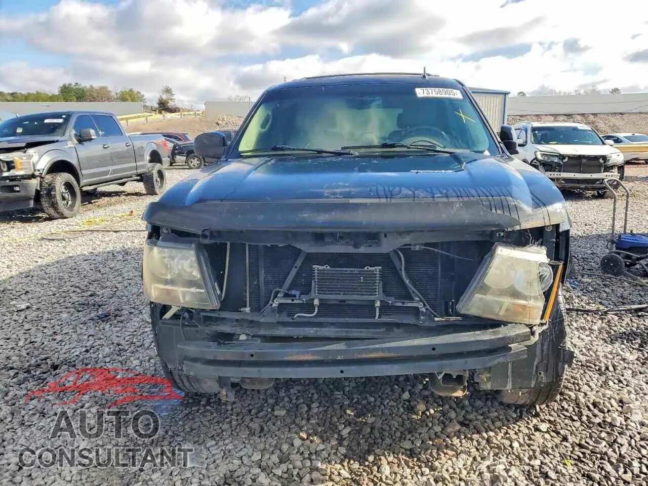 2009 CHEVROLET TAHOE Damaged VIN 1GNFC230X9R296847 – interior seats 2009 CHEVROLET TAHOE Damaged VIN 1GNFC230X9R296847 – interior seats