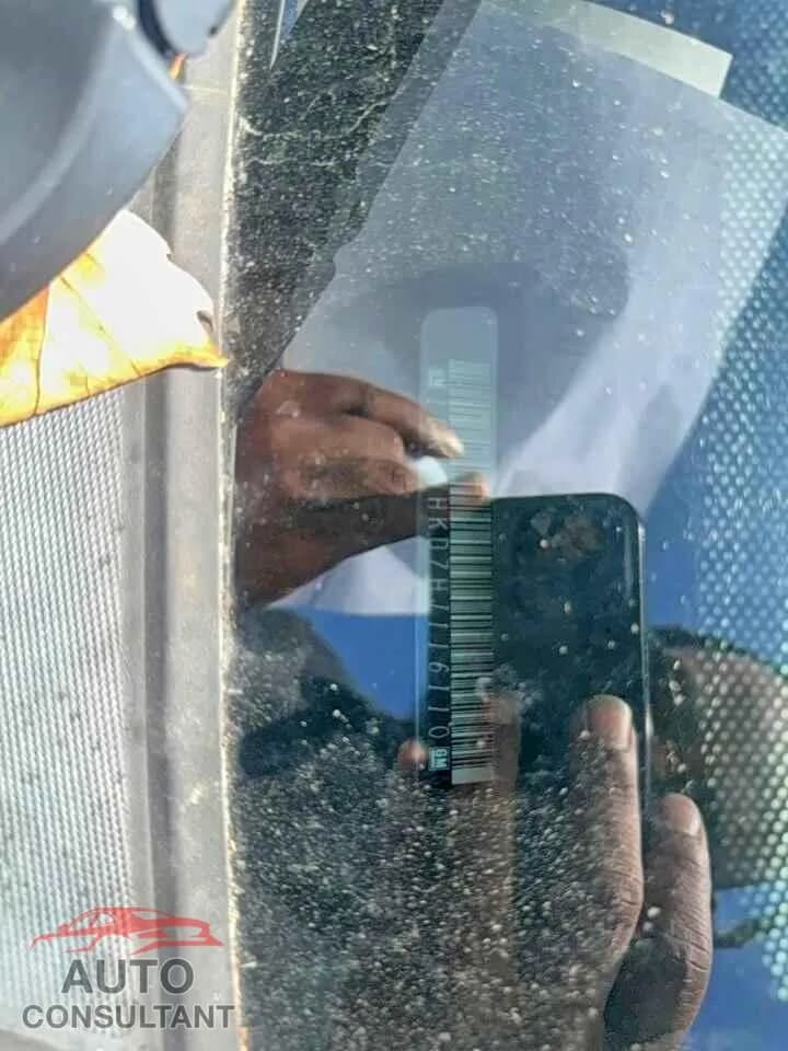 2017 CHEVROLET TRAVERSE Damaged VIN 1GNKVHKD7HJ116110 – photo 13 2017 CHEVROLET TRAVERSE Damaged VIN 1GNKVHKD7HJ116110 – photo 13