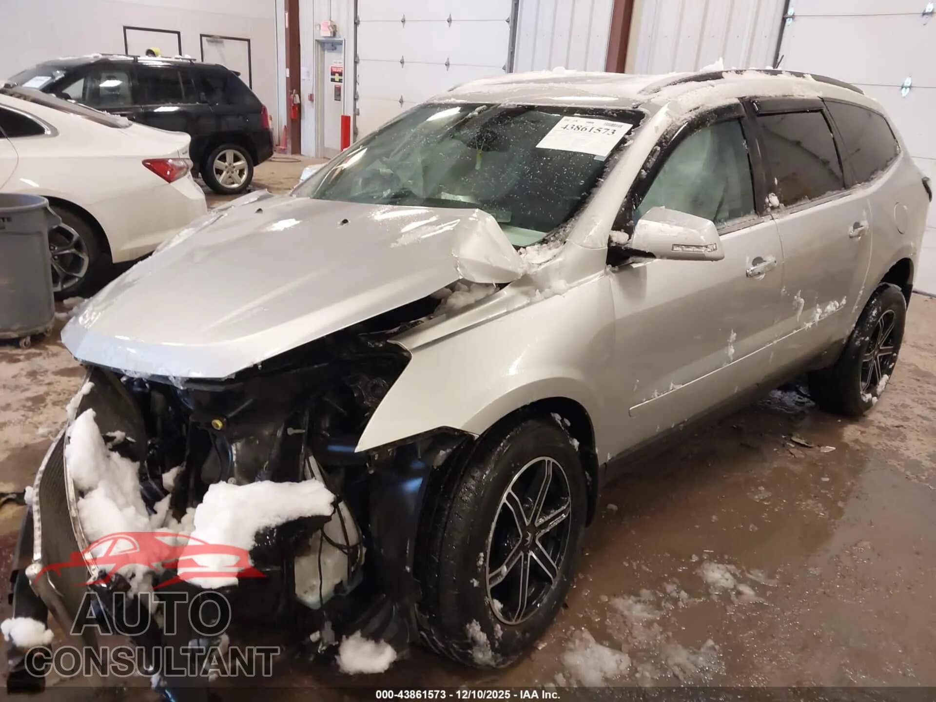2015 CHEVROLET TRAVERSE Damaged VIN 1GNKVHKD9FJ298812 – rear exterior 2015 CHEVROLET TRAVERSE Damaged VIN 1GNKVHKD9FJ298812 – rear exterior