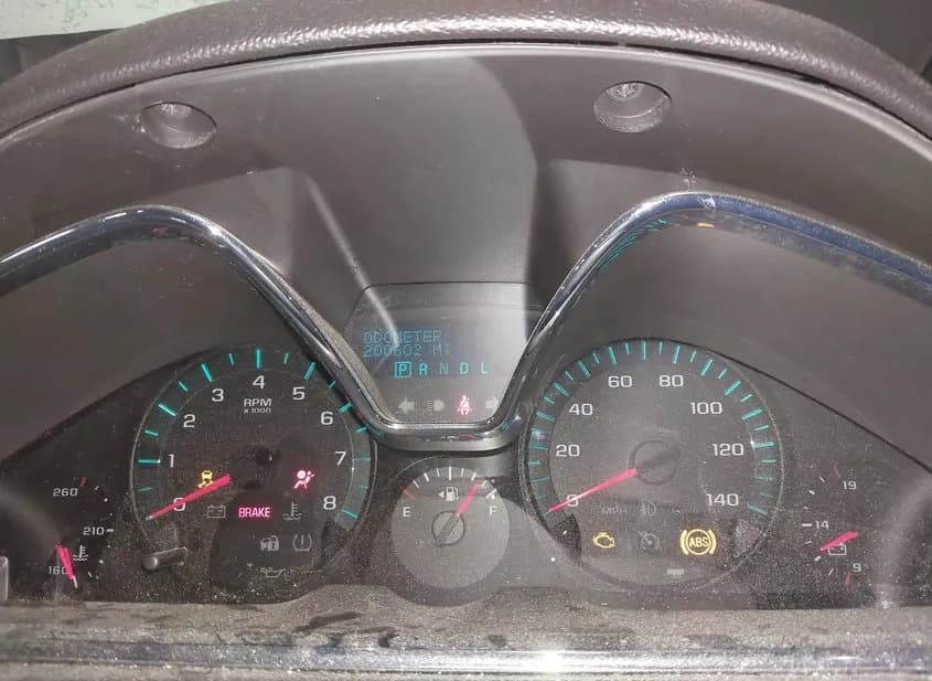 2013 CHEVROLET Traverse Used VIN 1GNKVJKDXDJ241264 – front exterior 2013 CHEVROLET Traverse Used VIN 1GNKVJKDXDJ241264 – front exterior