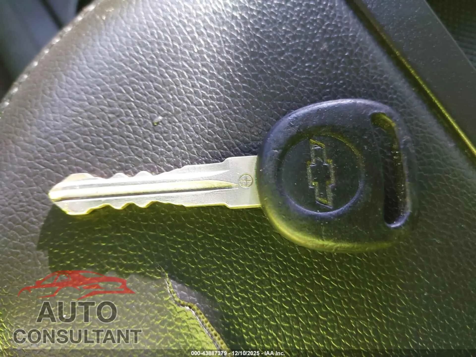 2012 CHEVROLET TAHOE Damaged VIN 1GNSCAE05CR294341 – photo 11 2012 CHEVROLET TAHOE Damaged VIN 1GNSCAE05CR294341 – photo 11