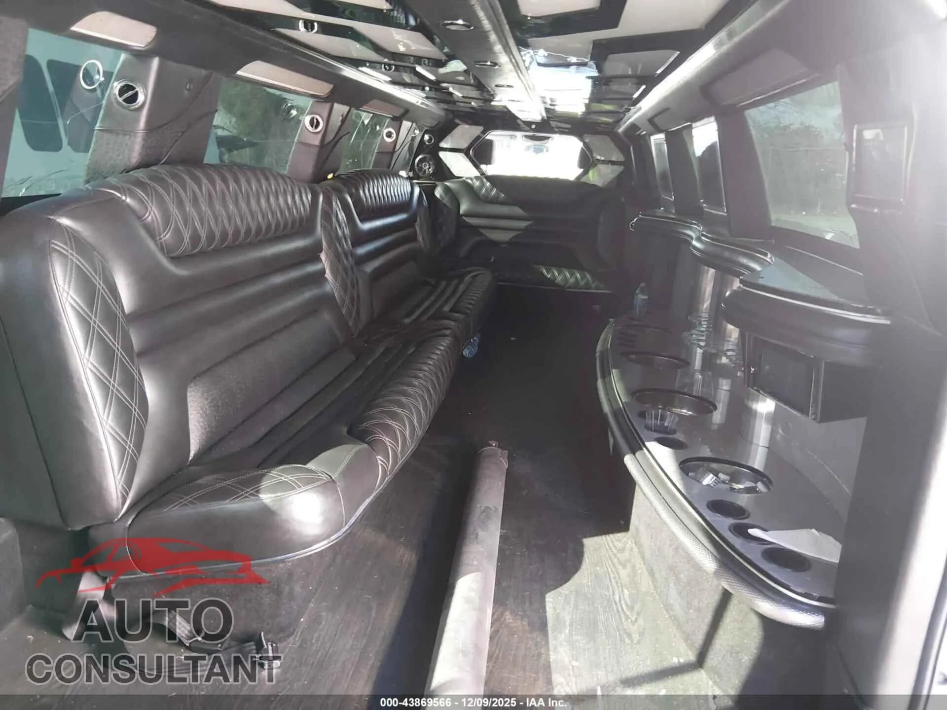 2016 CHEVROLET SUBURBAN Damaged VIN 1GNSCGKC6GR395055 – undercarriage 2016 CHEVROLET SUBURBAN Damaged VIN 1GNSCGKC6GR395055 – undercarriage