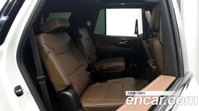 2023 Chevrolet Tahoe 6.2 Dark Knight 4WD Sold VIN 1GNSK8KL5PR142401 – trunk area 2023 Chevrolet Tahoe 6.2 Dark Knight 4WD Sold VIN 1GNSK8KL5PR142401 – trunk area