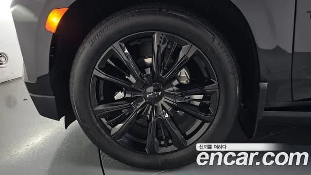 2023 Chevrolet Tahoe 6.2 Dark Knight 4WD Sold VIN 1GNSK8KL8PR181290 – undercarriage 2023 Chevrolet Tahoe 6.2 Dark Knight 4WD Sold VIN 1GNSK8KL8PR181290 – undercarriage