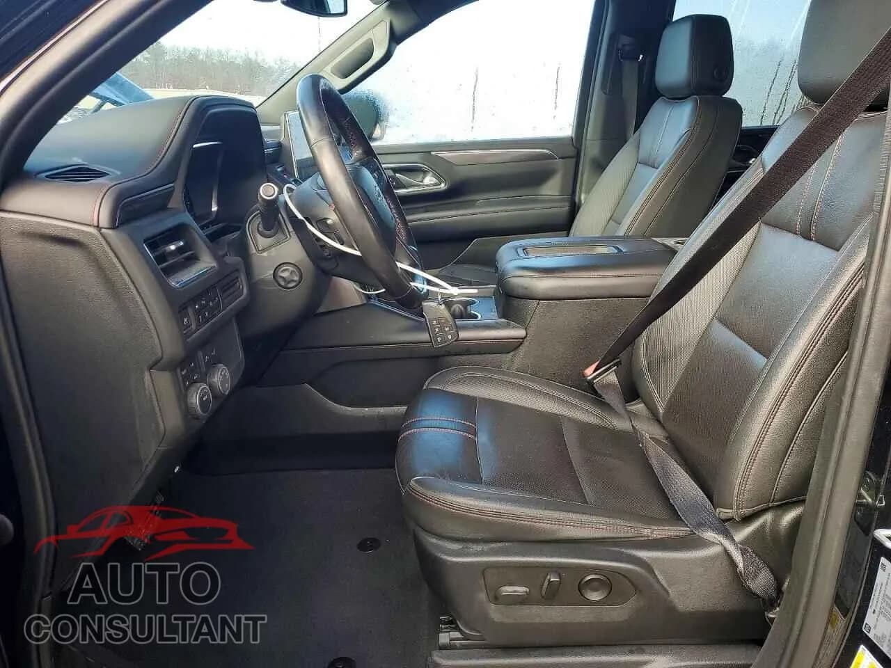 2022 CHEVROLET SUBURBAN Damaged VIN 1GNSKEKD1NR295443 – exterior detail 2022 CHEVROLET SUBURBAN Damaged VIN 1GNSKEKD1NR295443 – exterior detail