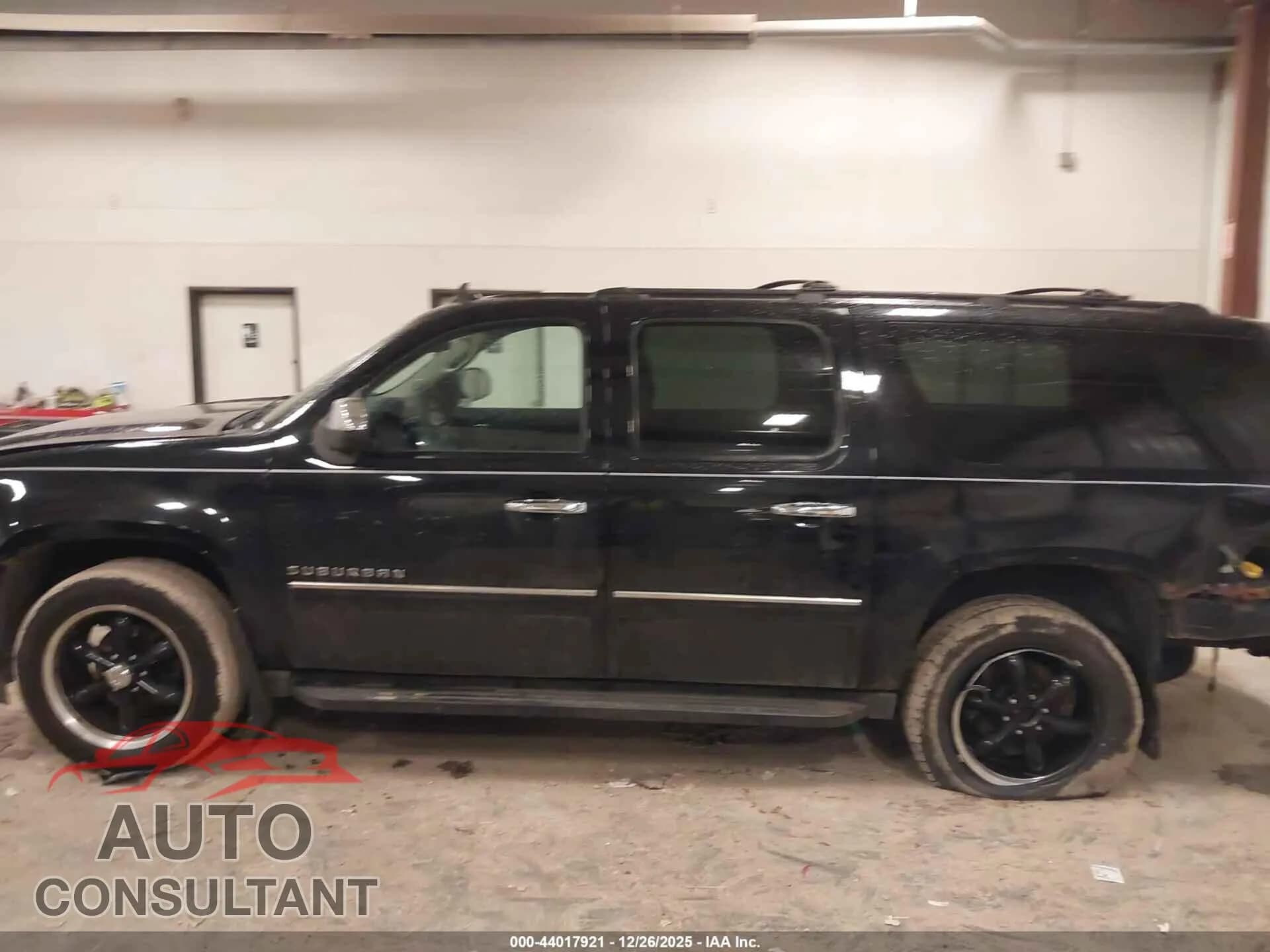 2011 CHEVROLET SUBURBAN 1500 Damaged VIN 1GNSKHE39BR238892 – photo 14 2011 CHEVROLET SUBURBAN 1500 Damaged VIN 1GNSKHE39BR238892 – photo 14