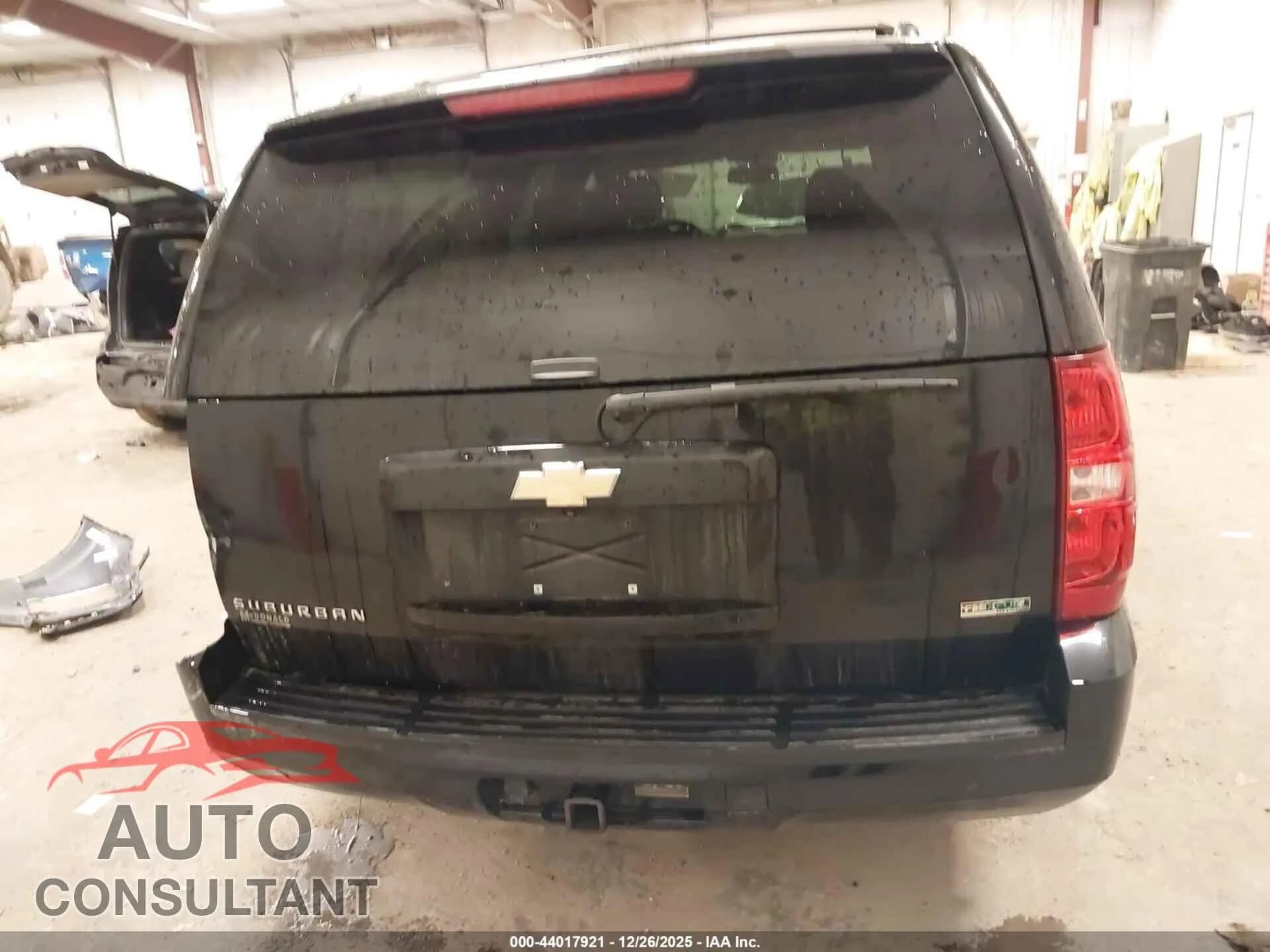 2011 CHEVROLET SUBURBAN 1500 Damaged VIN 1GNSKHE39BR238892 – photo 16 2011 CHEVROLET SUBURBAN 1500 Damaged VIN 1GNSKHE39BR238892 – photo 16