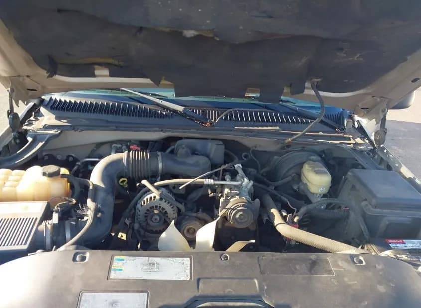 2005 GMC Sierra Used VIN 1GTEC14X35Z121019 – interior seats 2005 GMC Sierra Used VIN 1GTEC14X35Z121019 – interior seats