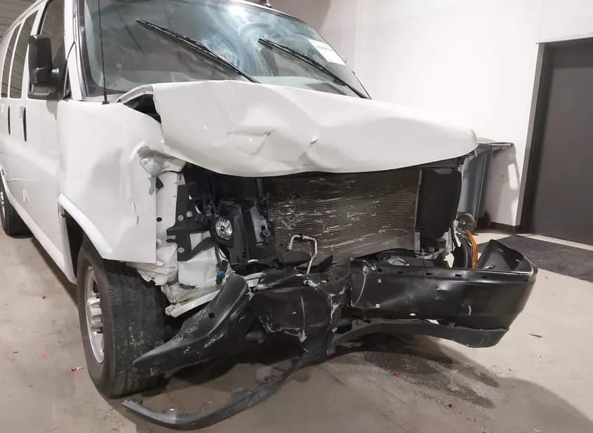 2024 GMC SAVANA Used VIN 1GTW7AF71R1187384 – undercarriage 2024 GMC SAVANA Used VIN 1GTW7AF71R1187384 – undercarriage