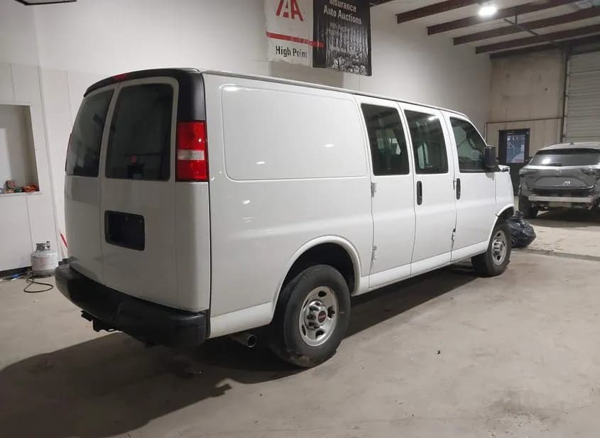 2024 GMC SAVANA Used VIN 1GTW7AF71R1187384 – photo 14 2024 GMC SAVANA Used VIN 1GTW7AF71R1187384 – photo 14
