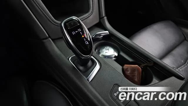 2017 Cadillac XT5 3.6 Platinum Sold VIN 1GYFN9RS9HZ173862 – interior seats 2017 Cadillac XT5 3.6 Platinum Sold VIN 1GYFN9RS9HZ173862 – interior seats