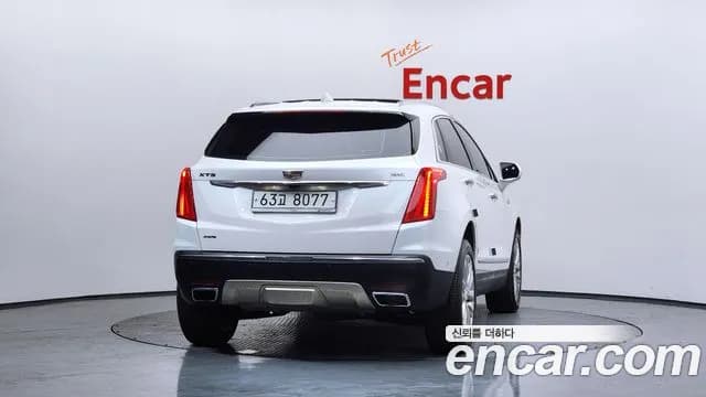 2018 Cadillac XT5 3.6 Platinum Sold VIN 1GYFN9RSXJZ228860 – photo 13 2018 Cadillac XT5 3.6 Platinum Sold VIN 1GYFN9RSXJZ228860 – photo 13