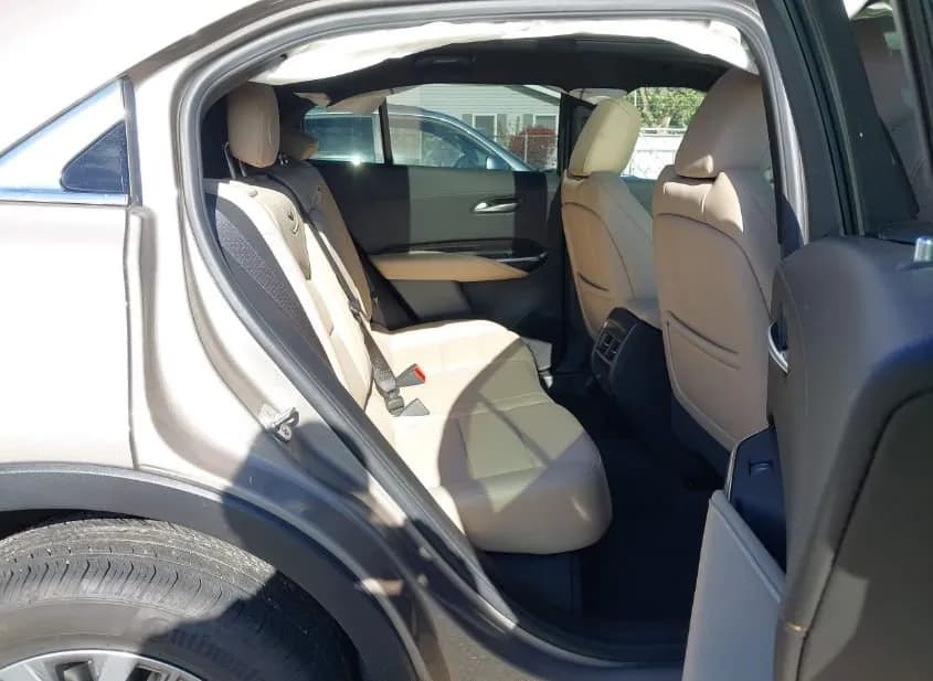 2024 CADILLAC XT4 Used VIN 1GYFZDR41RF202136 – engine bay 2024 CADILLAC XT4 Used VIN 1GYFZDR41RF202136 – engine bay