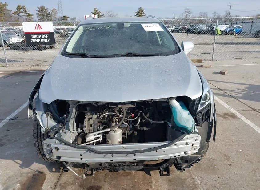 2017 CADILLAC XT5 Used VIN 1GYKNDRS6HZ212571 – engine bay 2017 CADILLAC XT5 Used VIN 1GYKNDRS6HZ212571 – engine bay