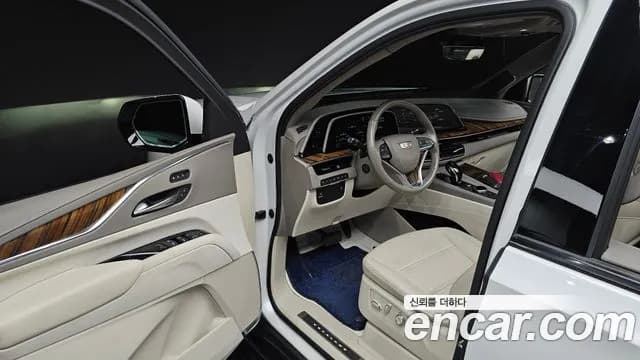2023 Cadillac Escalade 5th Gen 6.2 Sold VIN 1GYS47KL7PR171079 – trunk area 2023 Cadillac Escalade 5th Gen 6.2 Sold VIN 1GYS47KL7PR171079 – trunk area