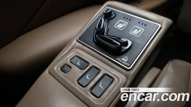 2017 Cadillac Escalade 6.2 ESV Sold VIN 1GYS48KJ8HR127338 – exterior detail 2017 Cadillac Escalade 6.2 ESV Sold VIN 1GYS48KJ8HR127338 – exterior detail