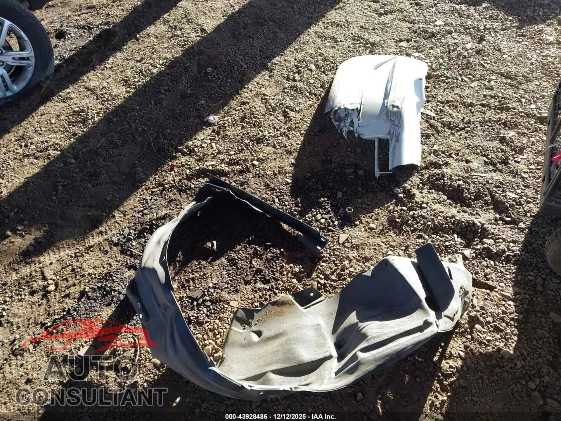 2011 HONDA ACCORD Damaged VIN 1HGCP2F80BA032155 – photo 12 2011 HONDA ACCORD Damaged VIN 1HGCP2F80BA032155 – photo 12