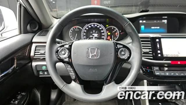 2017 Honda All-New Accord 2.4 Sold VIN 1HGCR2680HA512438 – interior seats 2017 Honda All-New Accord 2.4 Sold VIN 1HGCR2680HA512438 – interior seats