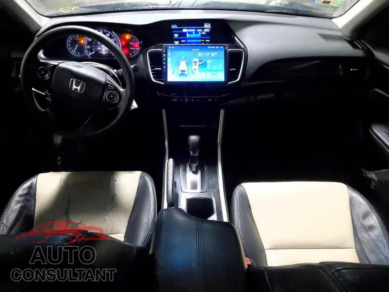 2016 HONDA ACCORD Damaged VIN 1HGCR2F33GA032284 – undercarriage 2016 HONDA ACCORD Damaged VIN 1HGCR2F33GA032284 – undercarriage