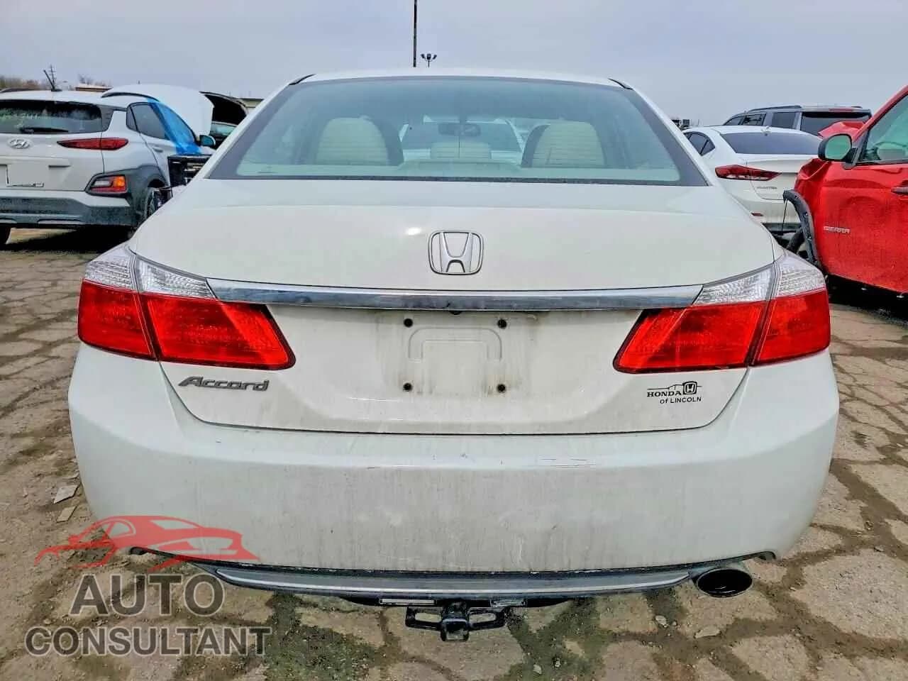 2013 HONDA ACCORD Used VIN 1HGCR2F37DA073285 – engine bay 2013 HONDA ACCORD Used VIN 1HGCR2F37DA073285 – engine bay