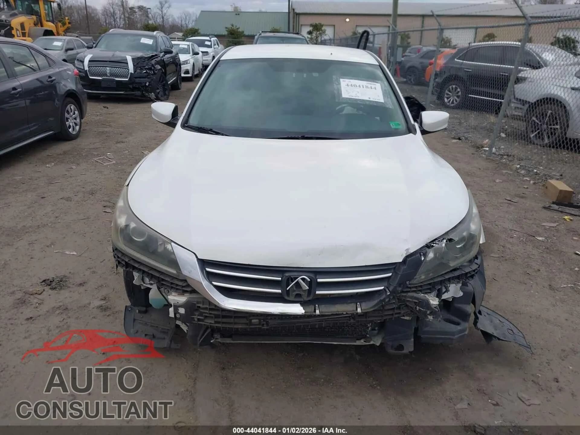 2013 HONDA ACCORD Damaged VIN 1HGCR2F3XDA103007 – engine bay 2013 HONDA ACCORD Damaged VIN 1HGCR2F3XDA103007 – engine bay