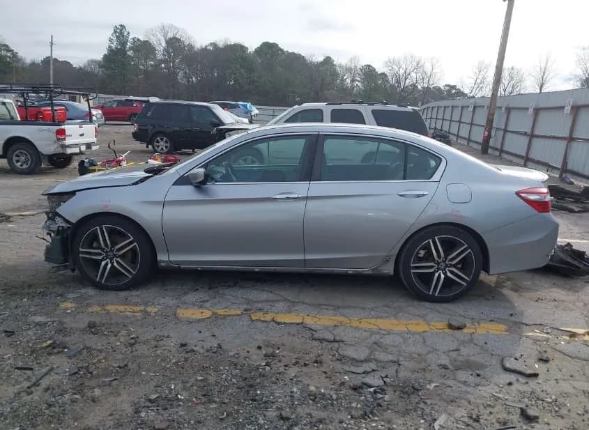 2017 HONDA Accord Used VIN 1HGCR2F50HA060417 – interior seats 2017 HONDA Accord Used VIN 1HGCR2F50HA060417 – interior seats