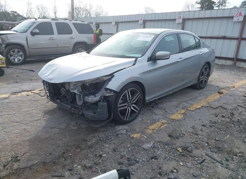 2017 HONDA Accord Used VIN 1HGCR2F50HA060417 – exterior detail 2017 HONDA Accord Used VIN 1HGCR2F50HA060417 – exterior detail