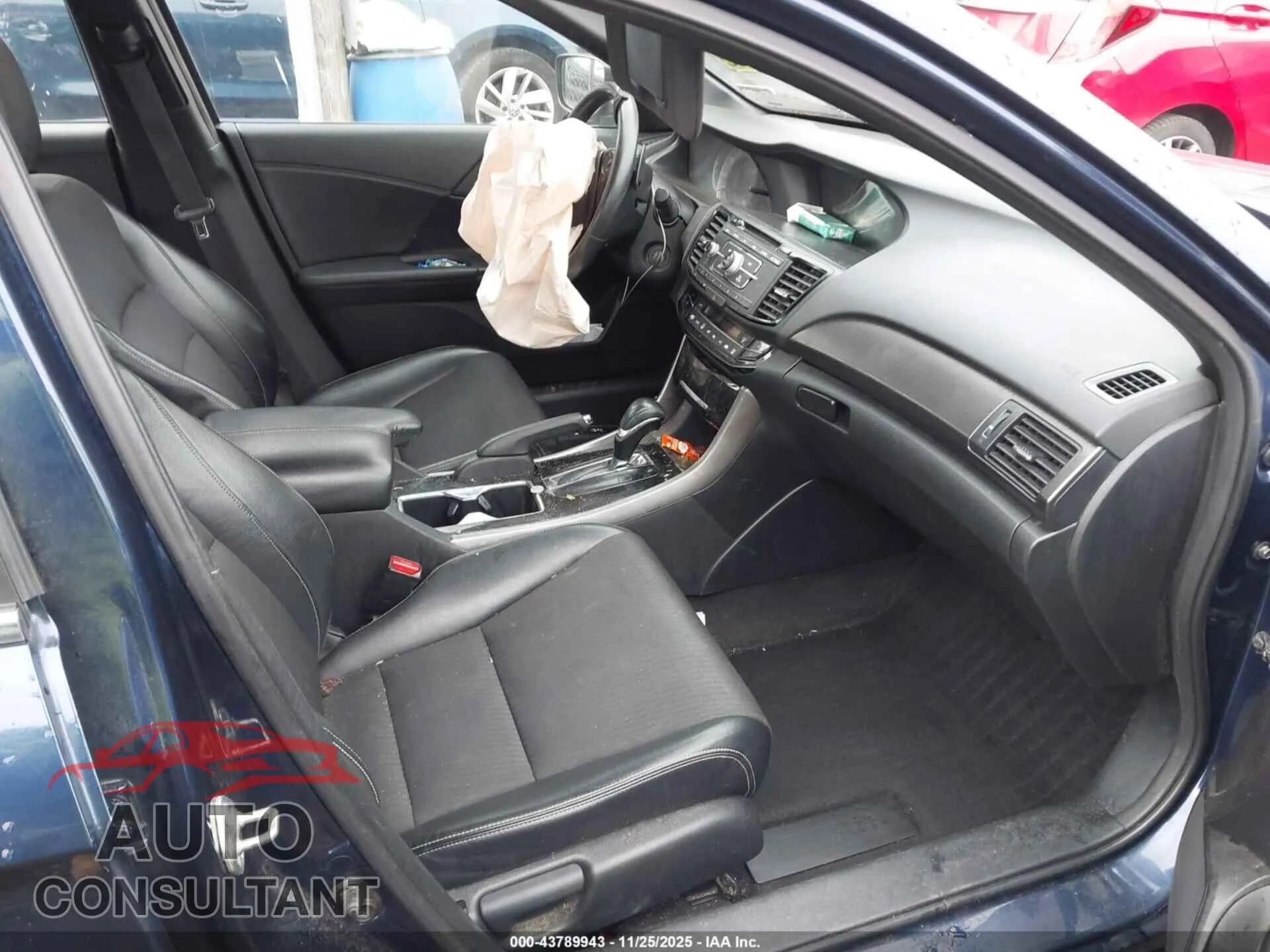 2016 HONDA ACCORD Damaged VIN 1HGCR2F56GA125978 – interior seats 2016 HONDA ACCORD Damaged VIN 1HGCR2F56GA125978 – interior seats