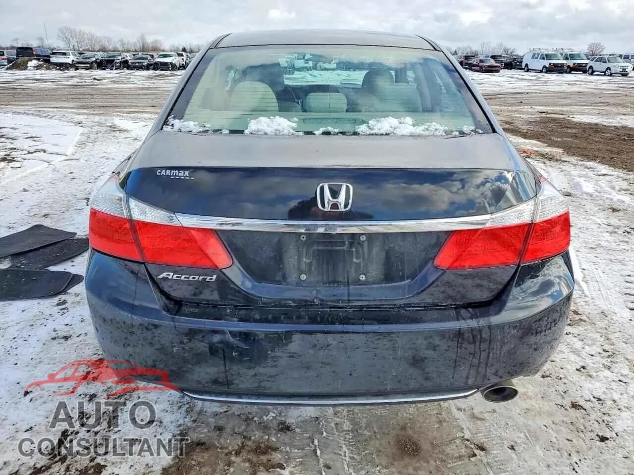 2015 HONDA ACCORD Damaged VIN 1HGCR2F76FA132008 – engine bay 2015 HONDA ACCORD Damaged VIN 1HGCR2F76FA132008 – engine bay
