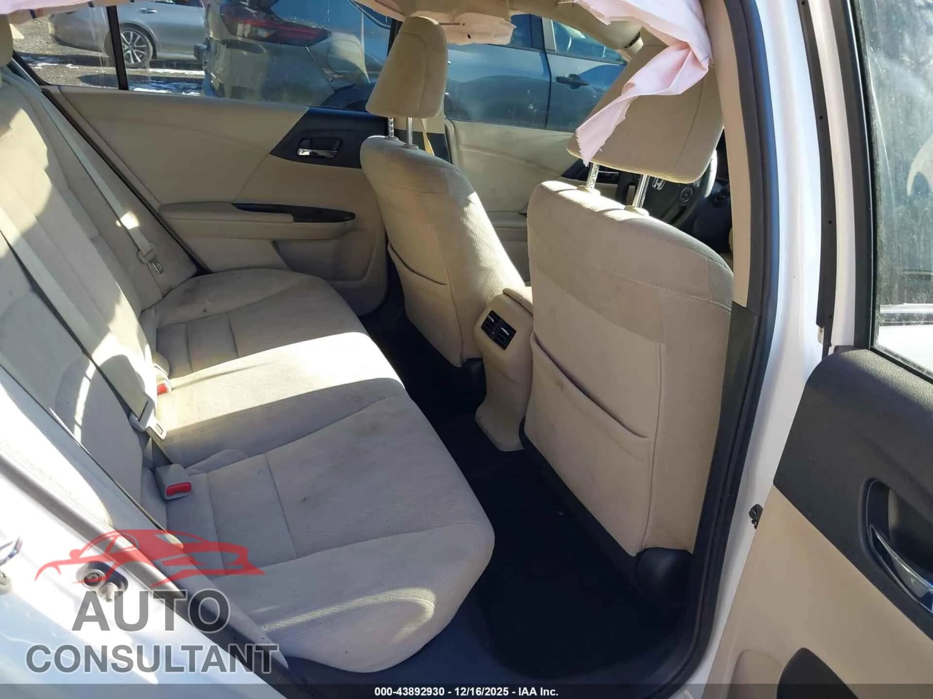 2015 HONDA ACCORD Damaged VIN 1HGCR2F77FA193268 – undercarriage 2015 HONDA ACCORD Damaged VIN 1HGCR2F77FA193268 – undercarriage