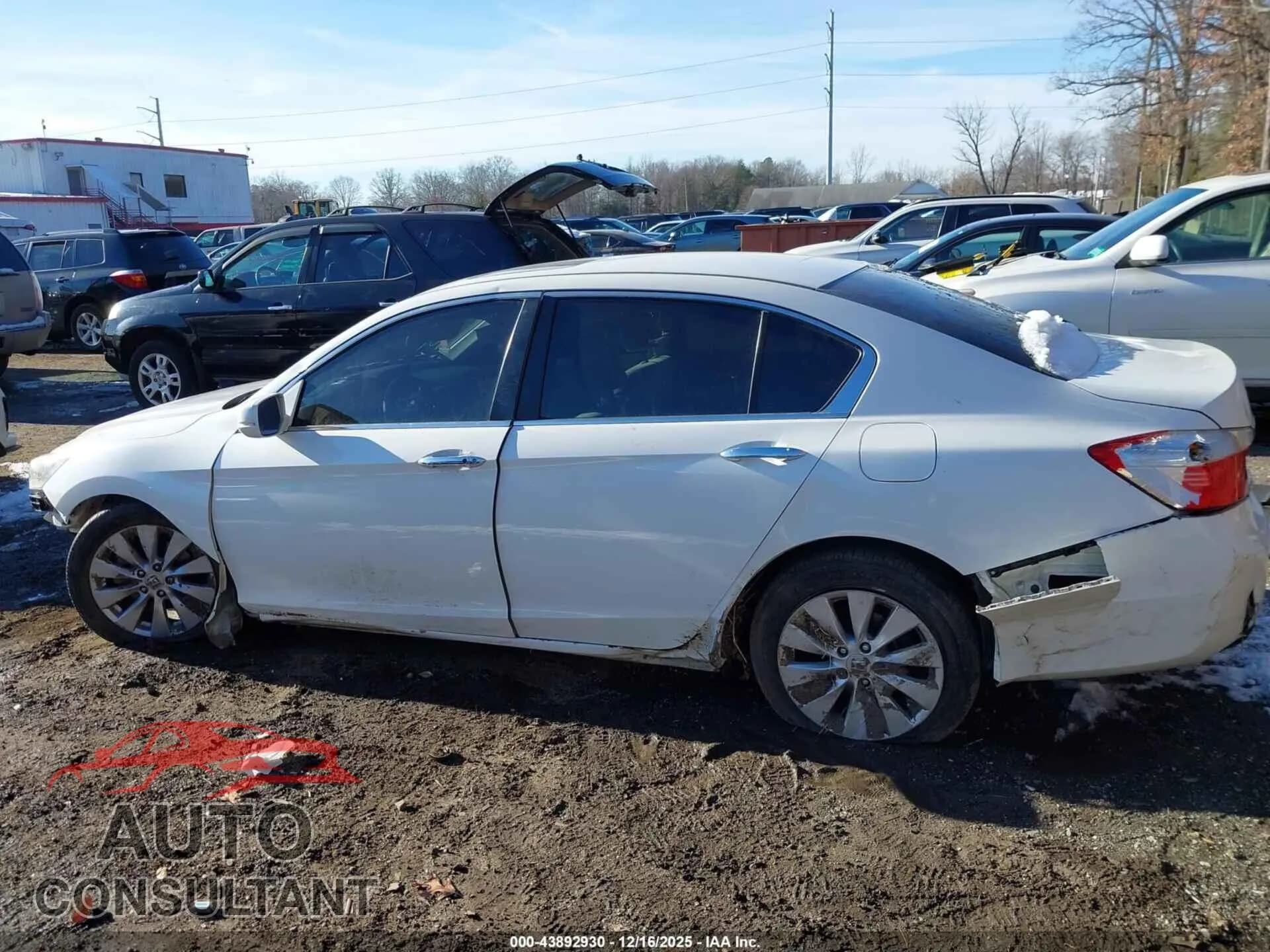 2015 HONDA ACCORD Damaged VIN 1HGCR2F77FA193268 – photo 14 2015 HONDA ACCORD Damaged VIN 1HGCR2F77FA193268 – photo 14