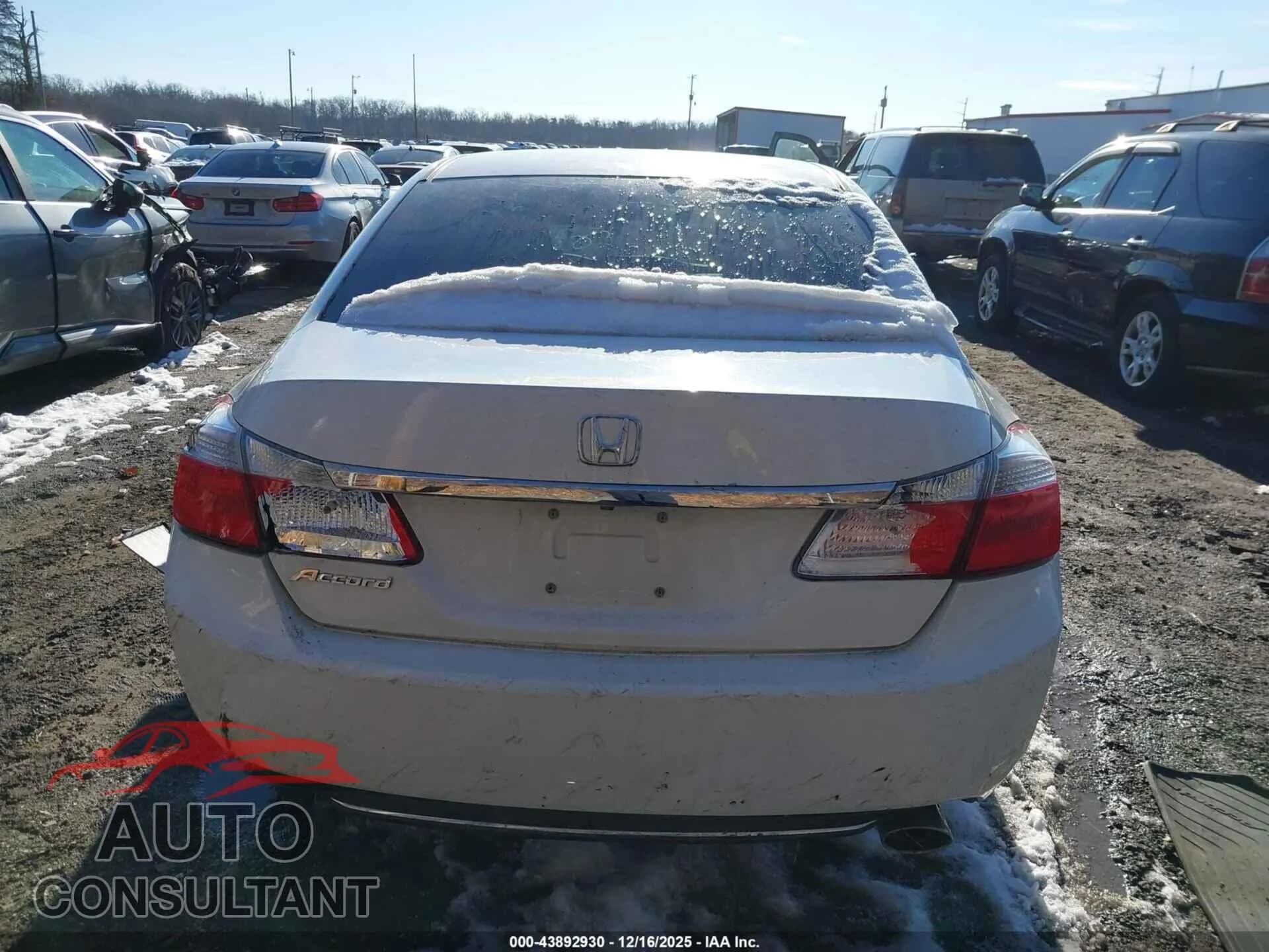 2015 HONDA ACCORD Damaged VIN 1HGCR2F77FA193268 – photo 16 2015 HONDA ACCORD Damaged VIN 1HGCR2F77FA193268 – photo 16