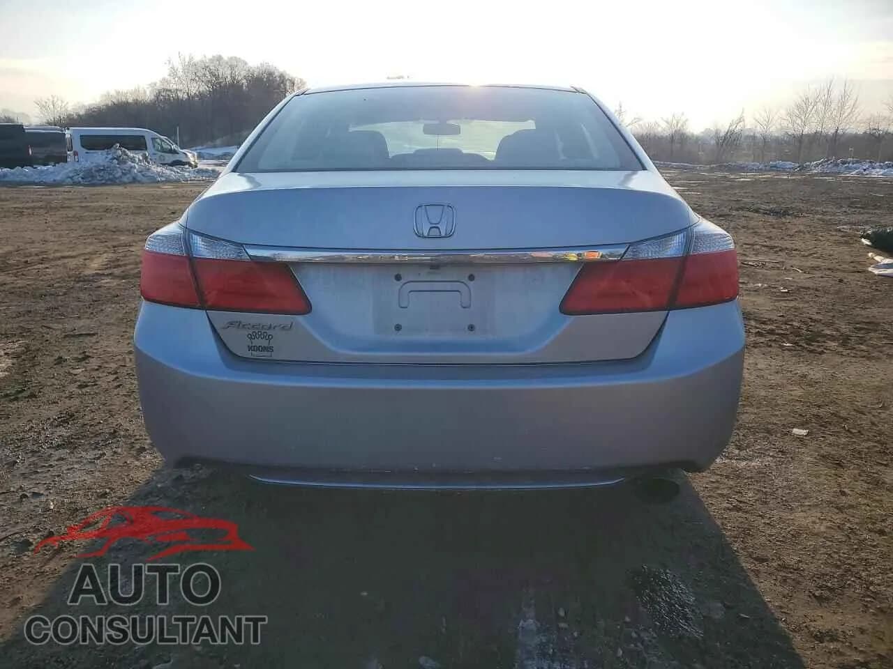 2014 HONDA ACCORD Damaged VIN 1HGCR2F79EA125357 – engine bay 2014 HONDA ACCORD Damaged VIN 1HGCR2F79EA125357 – engine bay