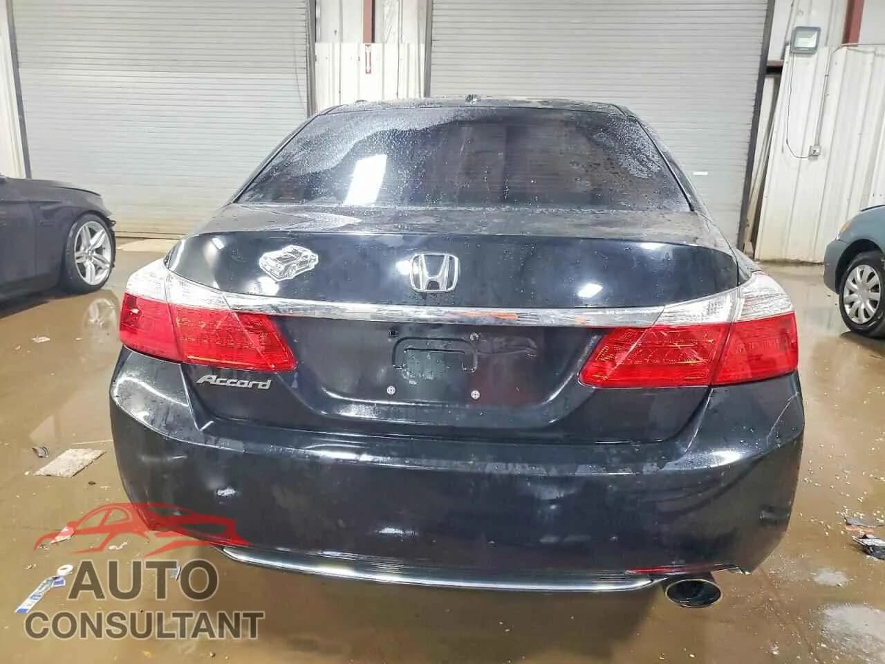 2015 HONDA ACCORD Damaged VIN 1HGCR2F82FA097332 – engine bay 2015 HONDA ACCORD Damaged VIN 1HGCR2F82FA097332 – engine bay