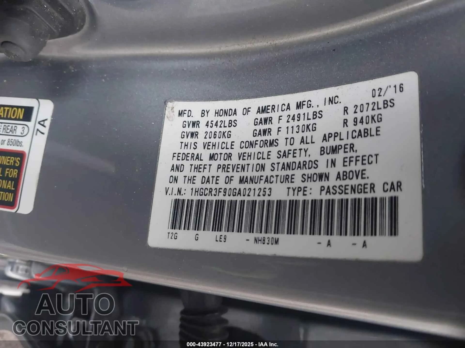 2016 HONDA ACCORD Damaged VIN 1HGCR3F90GA021253 – trunk area 2016 HONDA ACCORD Damaged VIN 1HGCR3F90GA021253 – trunk area