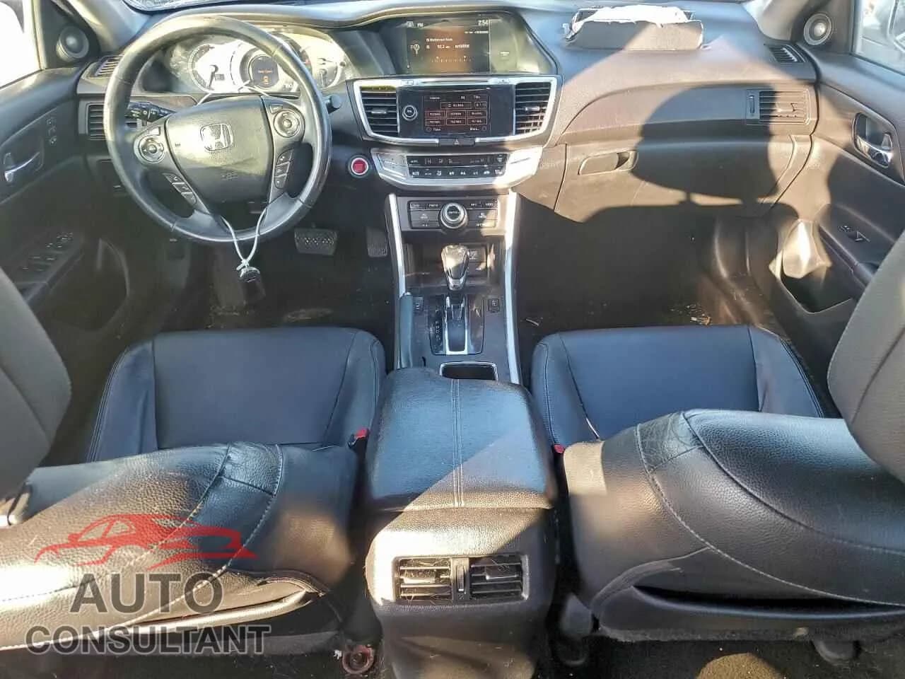 2015 HONDA ACCORD Damaged VIN 1HGCR3F93FA009256 – undercarriage 2015 HONDA ACCORD Damaged VIN 1HGCR3F93FA009256 – undercarriage