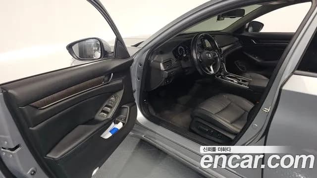 2018 Honda Accord 10th Gen 1.5 Turbo Sold VIN 1HGCV1650JA510193 – photo 18 2018 Honda Accord 10th Gen 1.5 Turbo Sold VIN 1HGCV1650JA510193 – photo 18