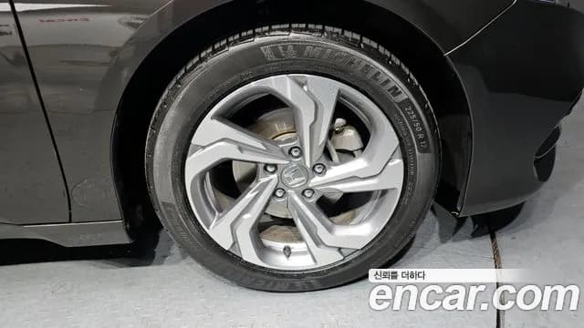 2018 Honda Accord 10th Gen 1.5 Turbo Sold VIN 1HGCV1650JA510205 – photo 19 2018 Honda Accord 10th Gen 1.5 Turbo Sold VIN 1HGCV1650JA510205 – photo 19