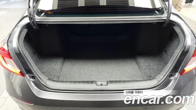2019 Honda Accord 10th Gen 1.5 Turbo Sold VIN 1HGCV1650KA510353 – photo 18 2019 Honda Accord 10th Gen 1.5 Turbo Sold VIN 1HGCV1650KA510353 – photo 18