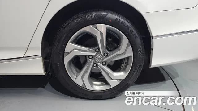 2019 Honda Accord 10th Gen 1.5 Turbo Sold VIN 1HGCV1650KA510451 – trunk area 2019 Honda Accord 10th Gen 1.5 Turbo Sold VIN 1HGCV1650KA510451 – trunk area