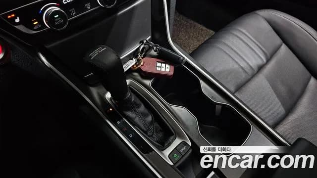 2019 Honda Accord 10th Gen 1.5 Turbo Sold VIN 1HGCV1650KA510451 – photo 16 2019 Honda Accord 10th Gen 1.5 Turbo Sold VIN 1HGCV1650KA510451 – photo 16