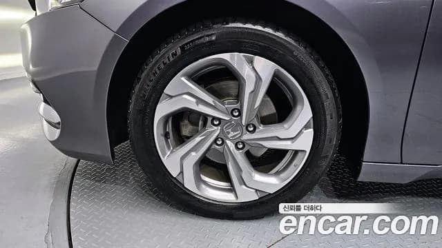 2019 Honda Accord 10th Gen 1.5 Turbo Sold VIN 1HGCV1650KA511591 – front exterior 2019 Honda Accord 10th Gen 1.5 Turbo Sold VIN 1HGCV1650KA511591 – front exterior