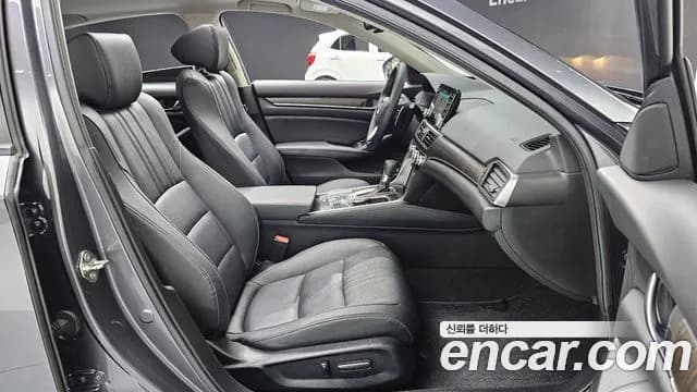2019 Honda Accord 10th Gen 1.5 Turbo Sold VIN 1HGCV1650KA511591 – interior seats 2019 Honda Accord 10th Gen 1.5 Turbo Sold VIN 1HGCV1650KA511591 – interior seats