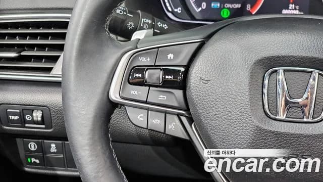 2019 Honda Accord 10th Gen 1.5 Turbo Sold VIN 1HGCV1650KA511591 – photo 13 2019 Honda Accord 10th Gen 1.5 Turbo Sold VIN 1HGCV1650KA511591 – photo 13