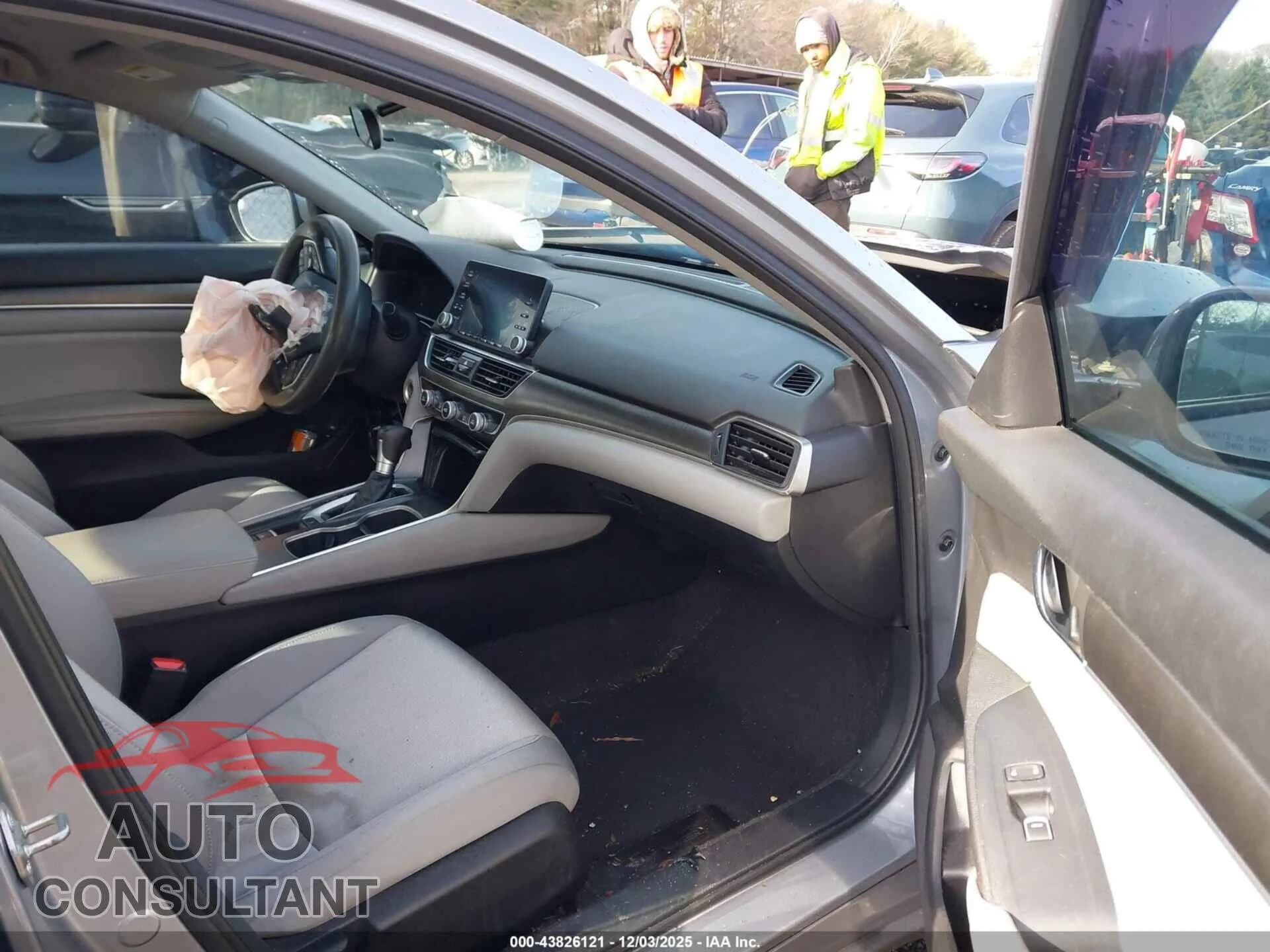 2020 HONDA ACCORD Damaged VIN 1HGCV1F15LA095482 – interior seats 2020 HONDA ACCORD Damaged VIN 1HGCV1F15LA095482 – interior seats