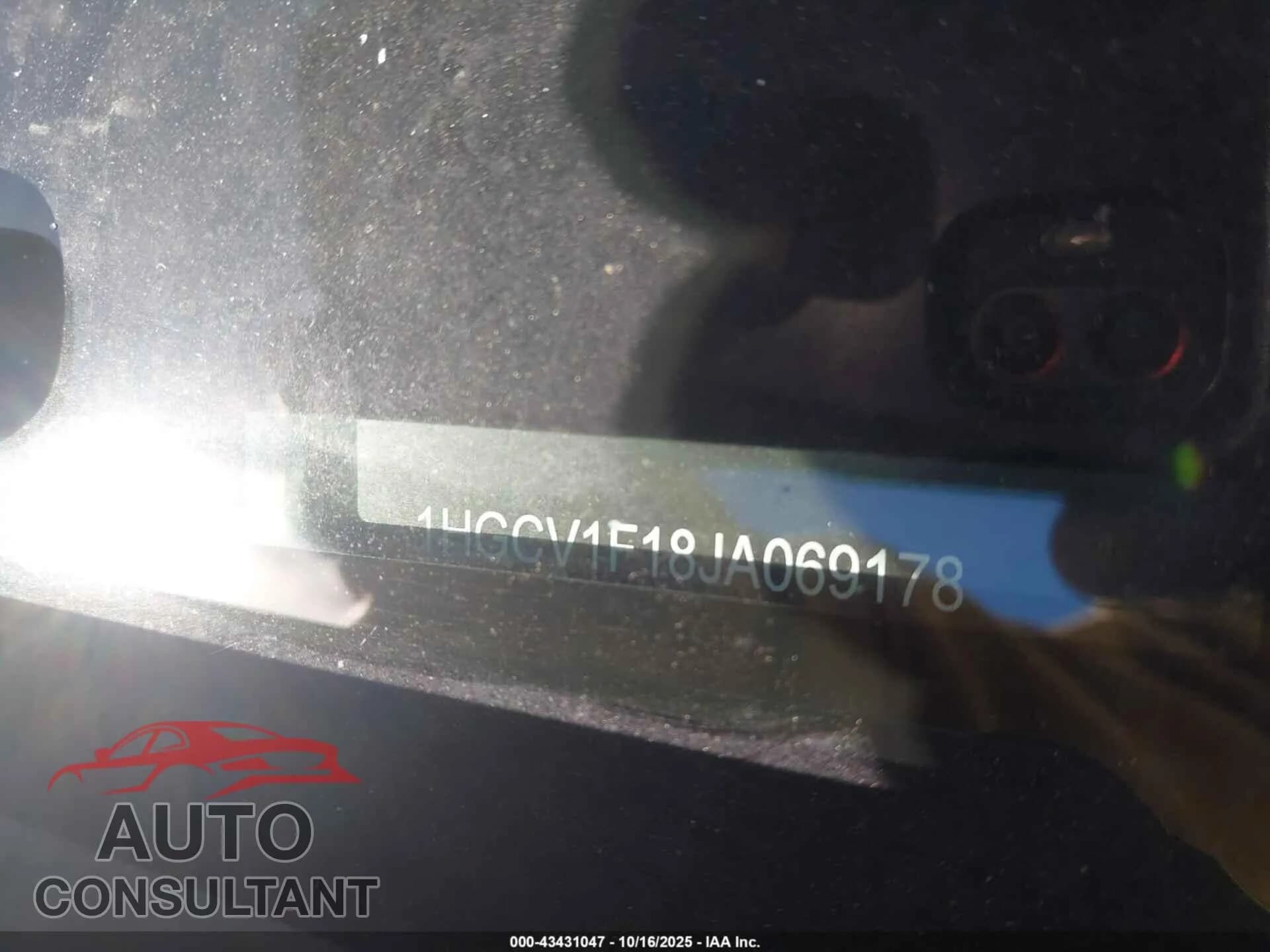 2018 HONDA ACCORD Damaged VIN 1HGCV1F18JA069178 – photo 17 2018 HONDA ACCORD Damaged VIN 1HGCV1F18JA069178 – photo 17