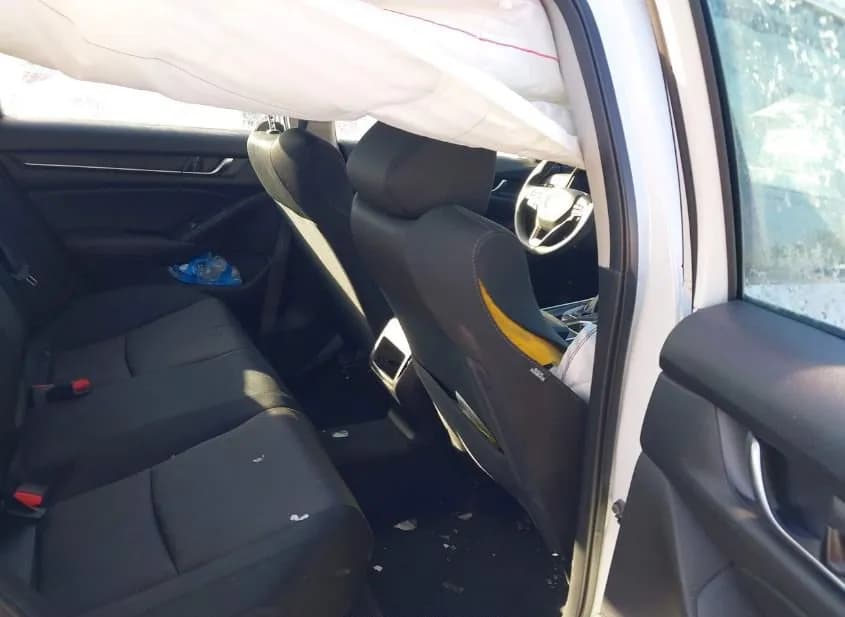 2018 HONDA Accord - VIN 1HGCV1F1XJA109714 2018 HONDA Accord VIN 1HGCV1F1XJA109714