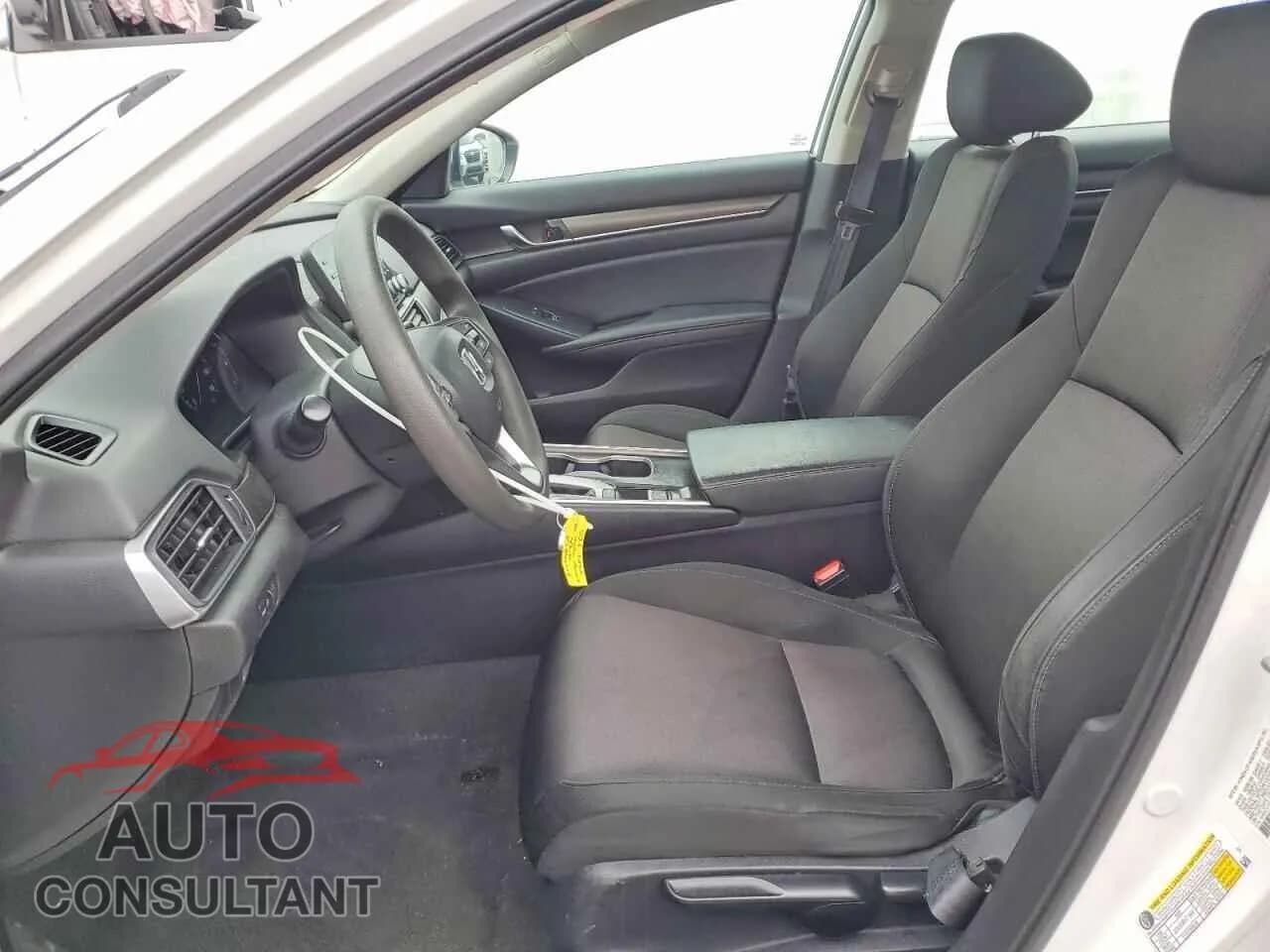 2020 HONDA ACCORD Used VIN 1HGCV1F1XLA064213 – exterior detail 2020 HONDA ACCORD Used VIN 1HGCV1F1XLA064213 – exterior detail