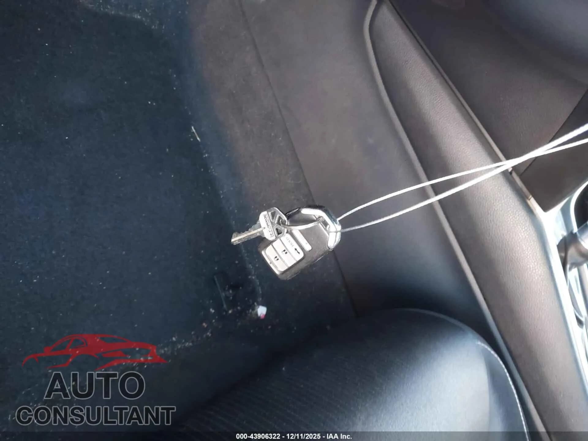 2018 HONDA ACCORD Damaged VIN 1HGCV1F30JA261308 – photo 11 2018 HONDA ACCORD Damaged VIN 1HGCV1F30JA261308 – photo 11